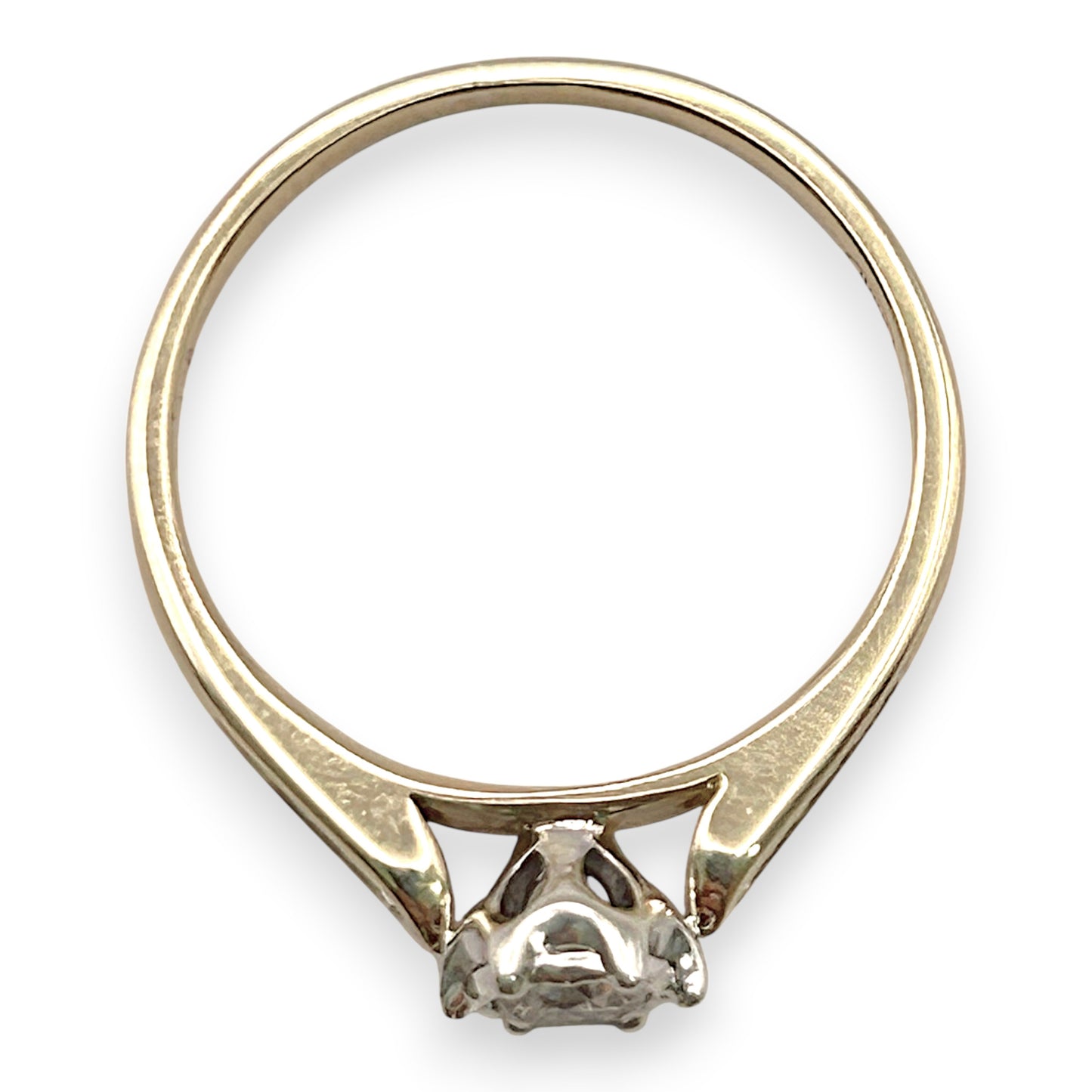 NZGD | 9ct Gold Timeless Radiance Solitaire Ring Valuation $1,700