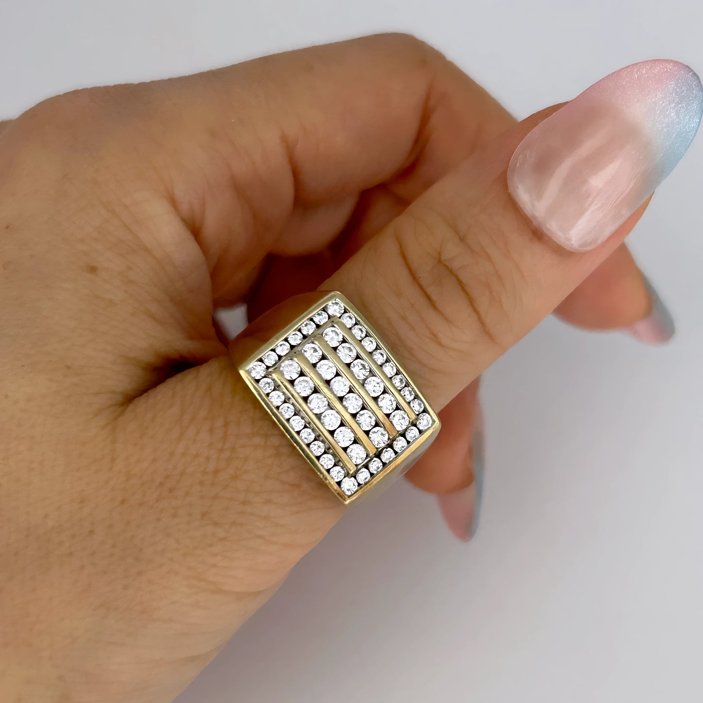 NZGD | 9ct Gold Refurbished Brilliance Signet Ring Valuation $2,900