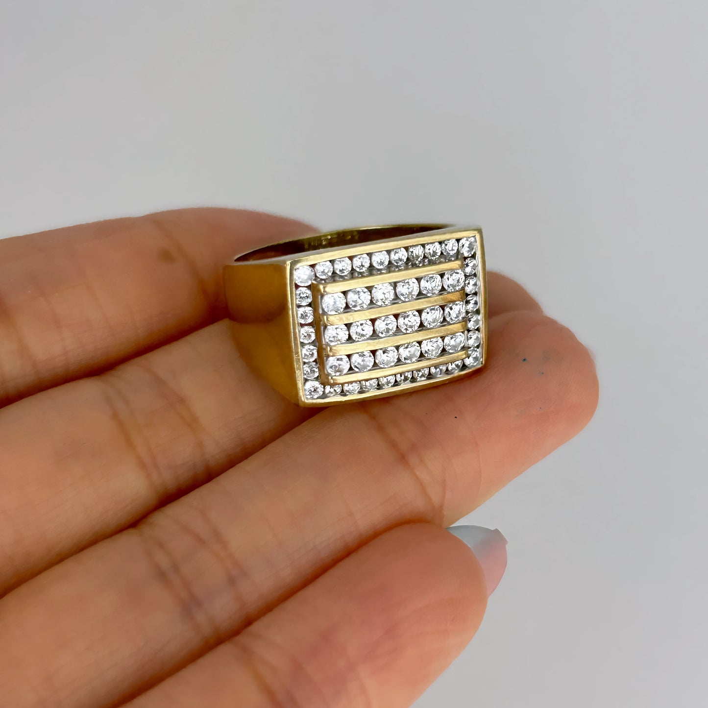 NZGD | 9ct Gold Refurbished Brilliance Signet Ring Valuation $2,900