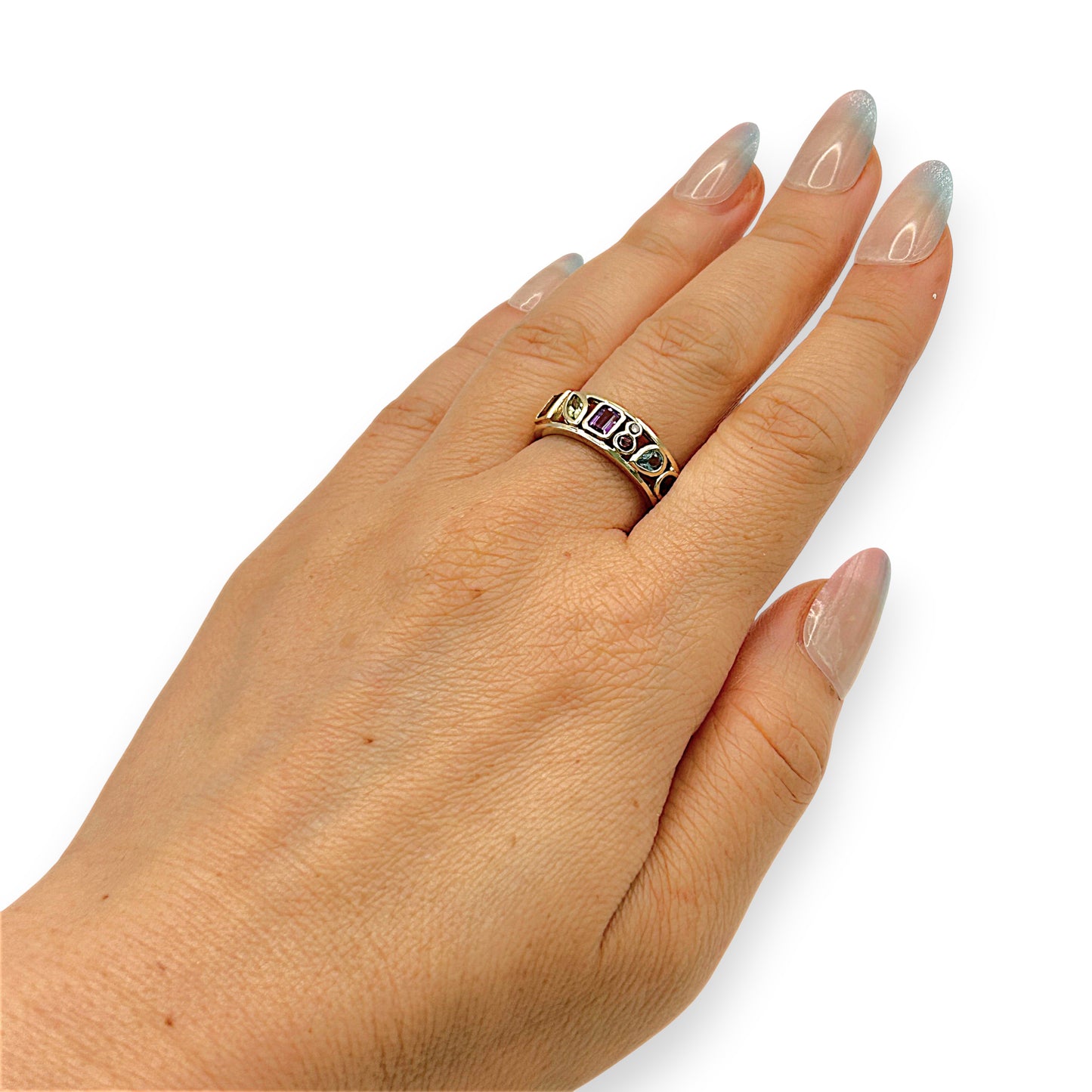 GOLD DEAL | 9kt Gold Aurora Serenade Band Ring Size N