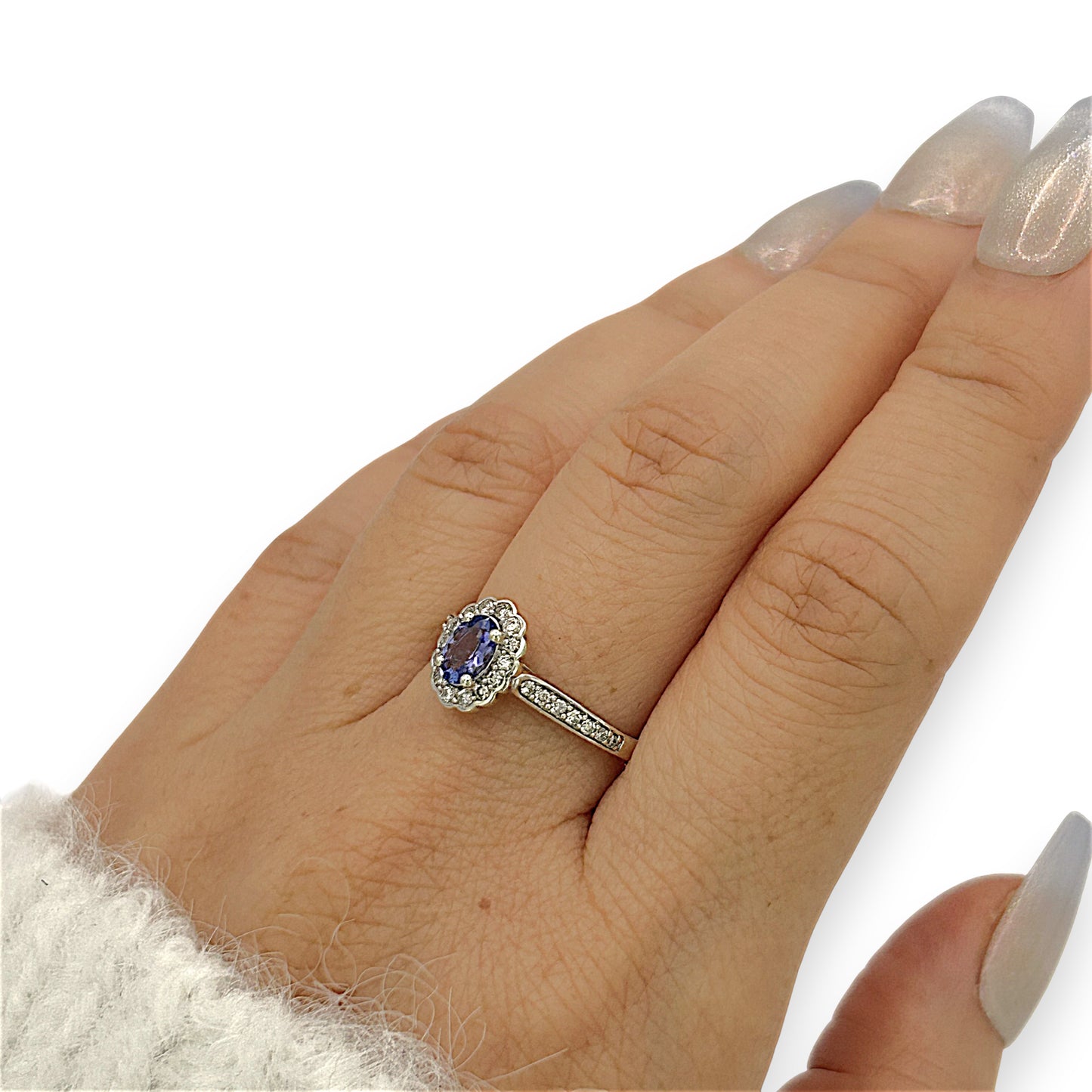 NZGD | 9ct White Gold Tanzanite Petal Crown Ring Size N