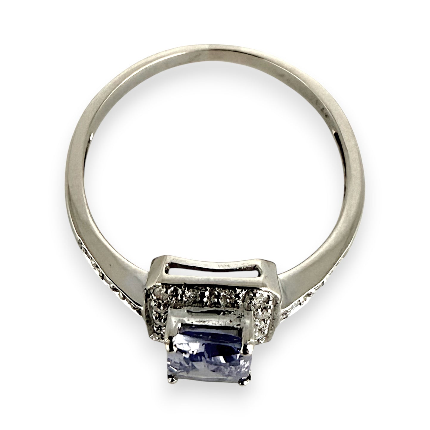 NZGD | 9ct White Gold Ocean‑Mist Sapphire Ring Valuation $2,000