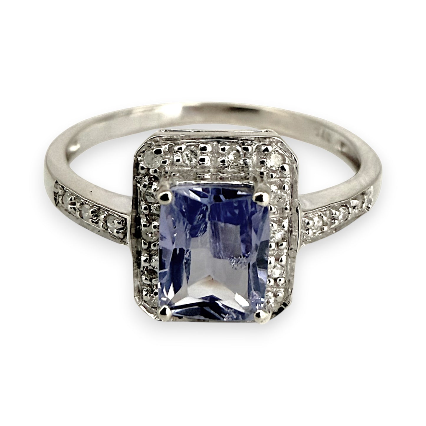 NZGD | 9ct White Gold Ocean‑Mist Sapphire Ring Valuation $2,000