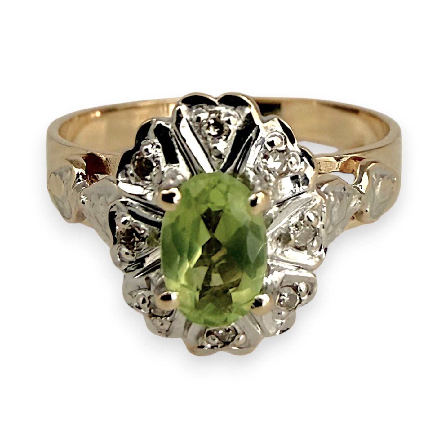 NZGD | 9ct Gold Vintage Verdant Glow Ring Size L