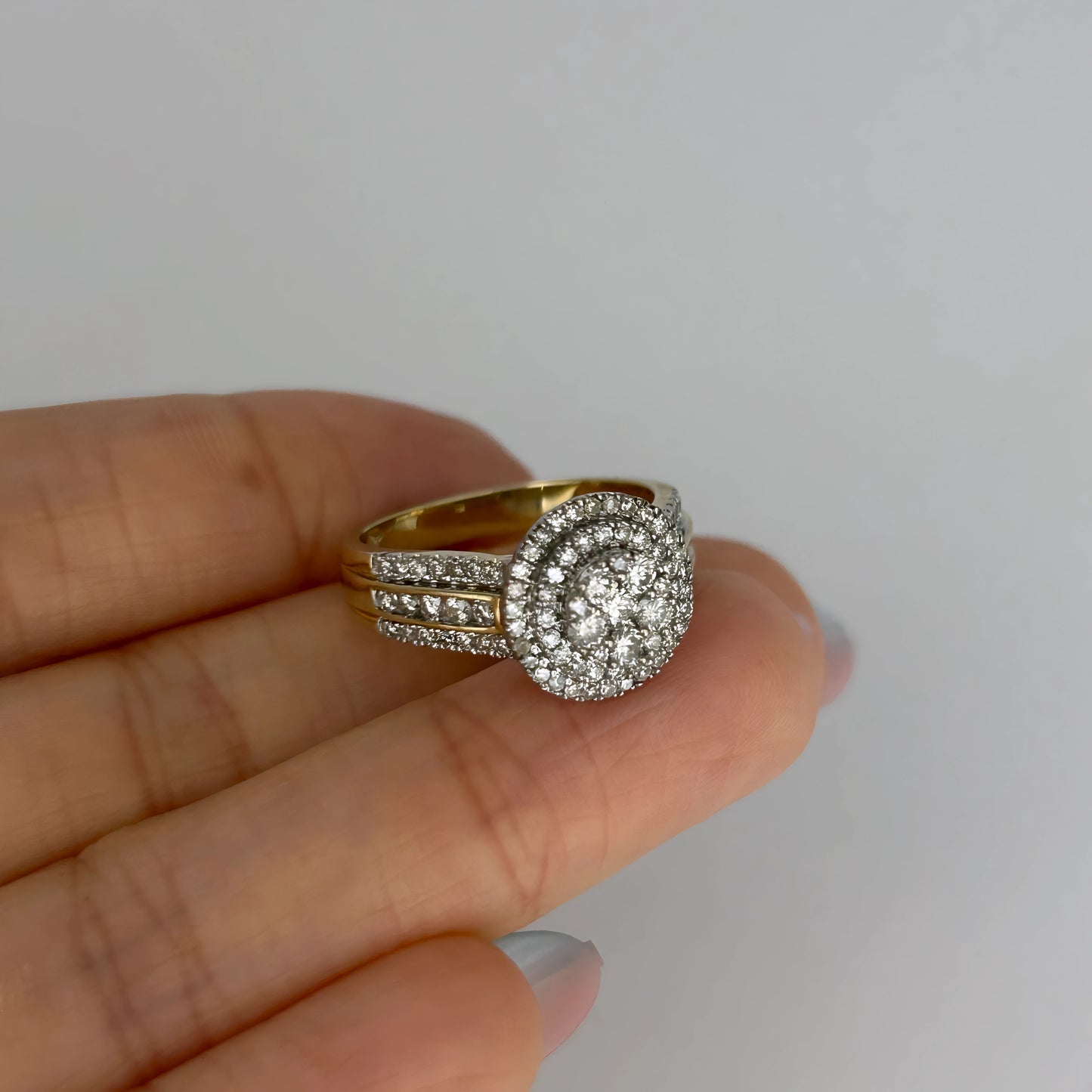 GOLD DEAL | 9kt Gold Refurbished Celestial Bloom Ring Valuation $3,100