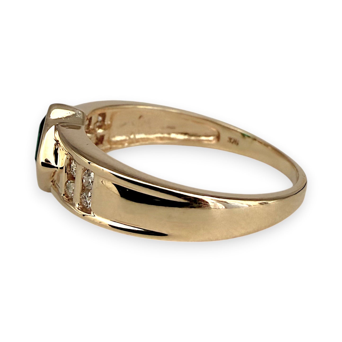 NZGD | 9ct Gold Luminous Green Serenity Ring Size p 1/2