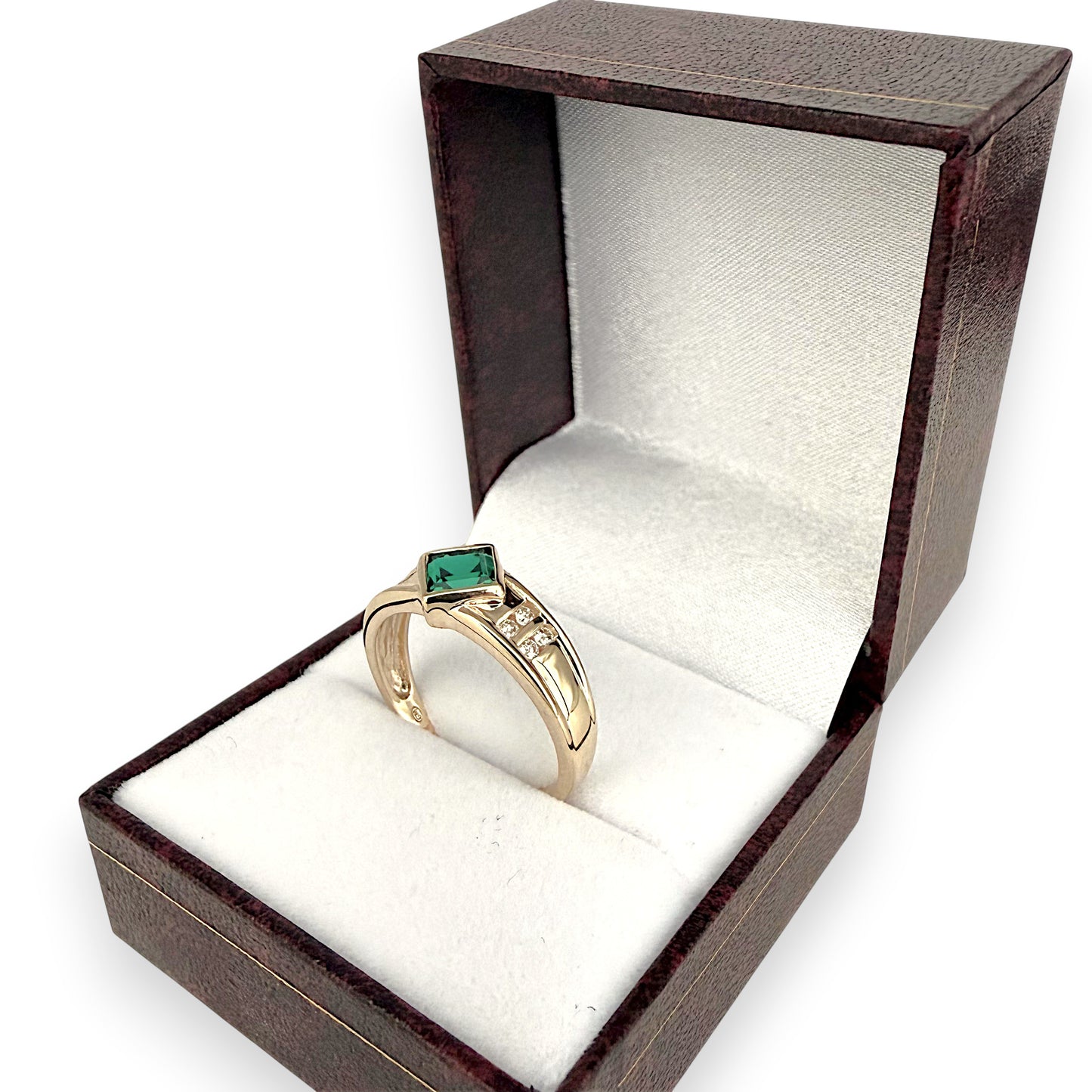 NZGD | 9ct Gold Luminous Green Serenity Ring Size p 1/2