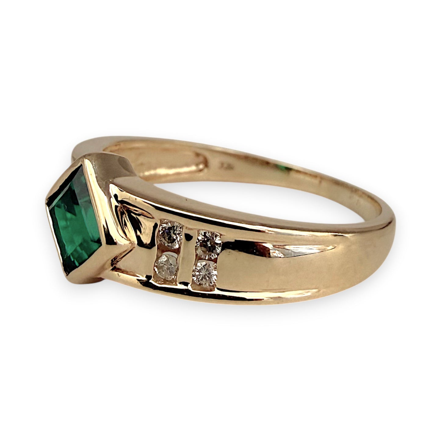 NZGD | 9ct Gold Luminous Green Serenity Ring Size p 1/2