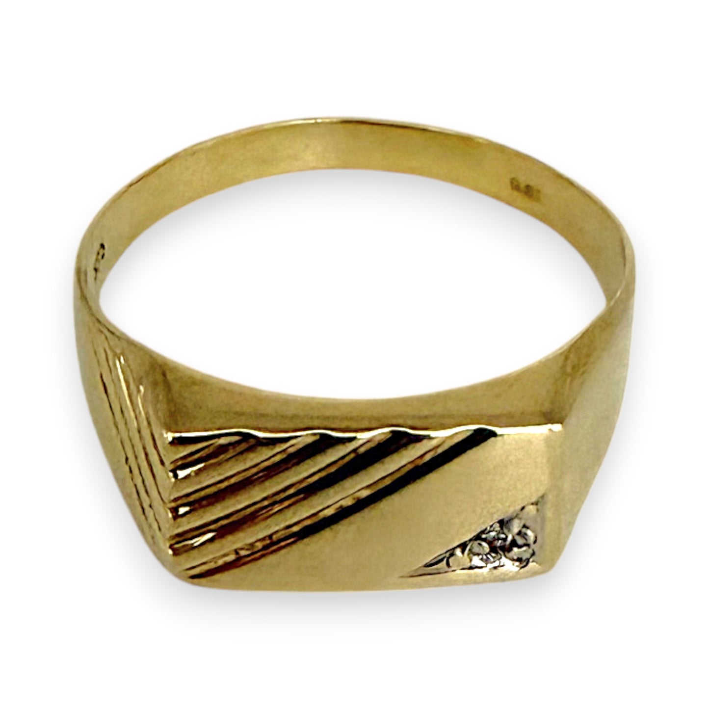 NZGD| 9ct Gold Minimalist Diamond Band Ring Size U