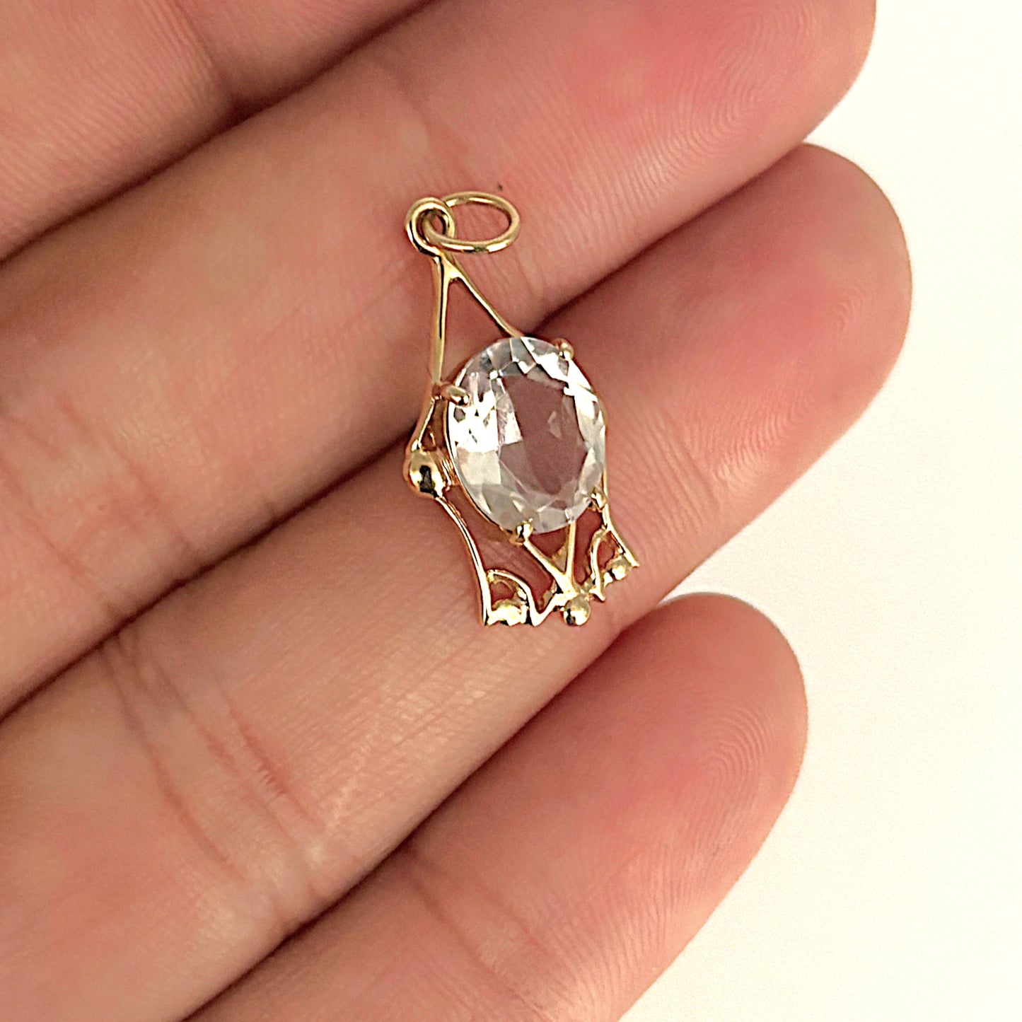 GOLD DEAL | 9kt Gold Vintage Golden Grace Pendant