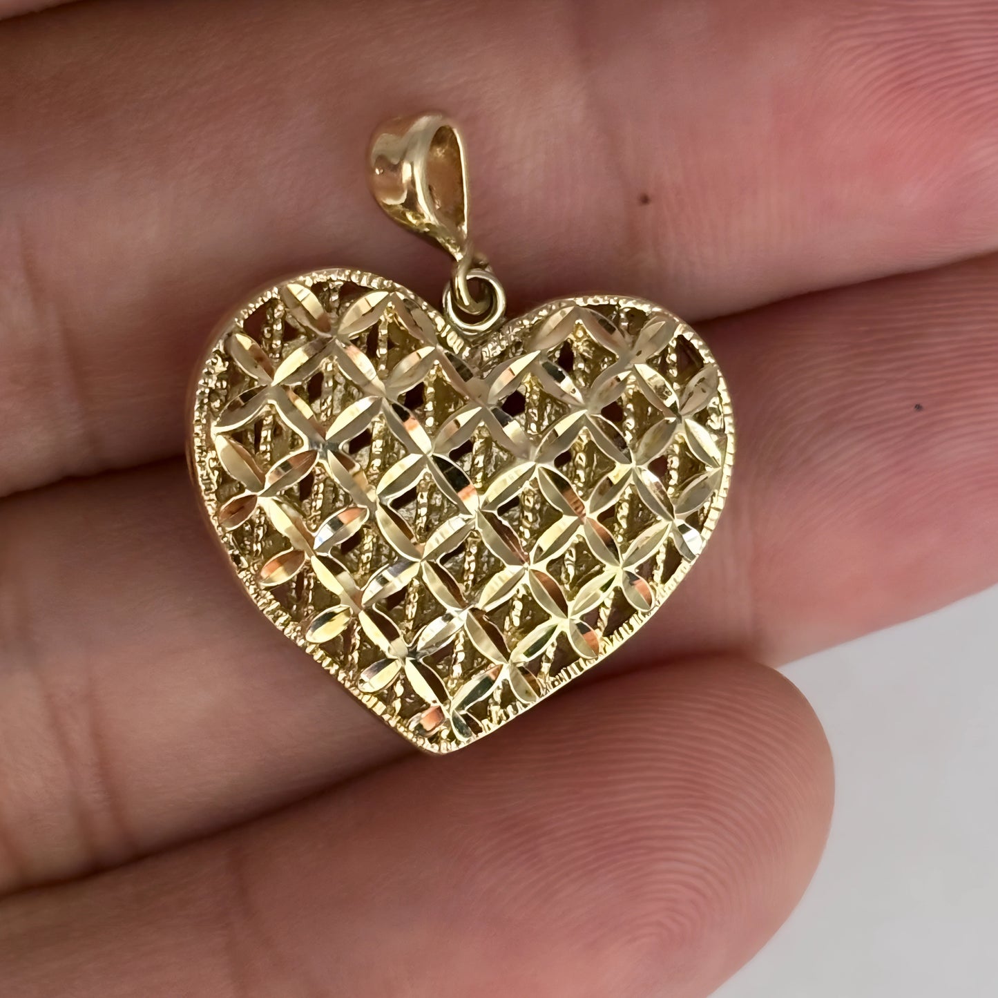 GOLD DEAL | 10ct (10K) Gold Michael HIll Lattice Heart Pendant