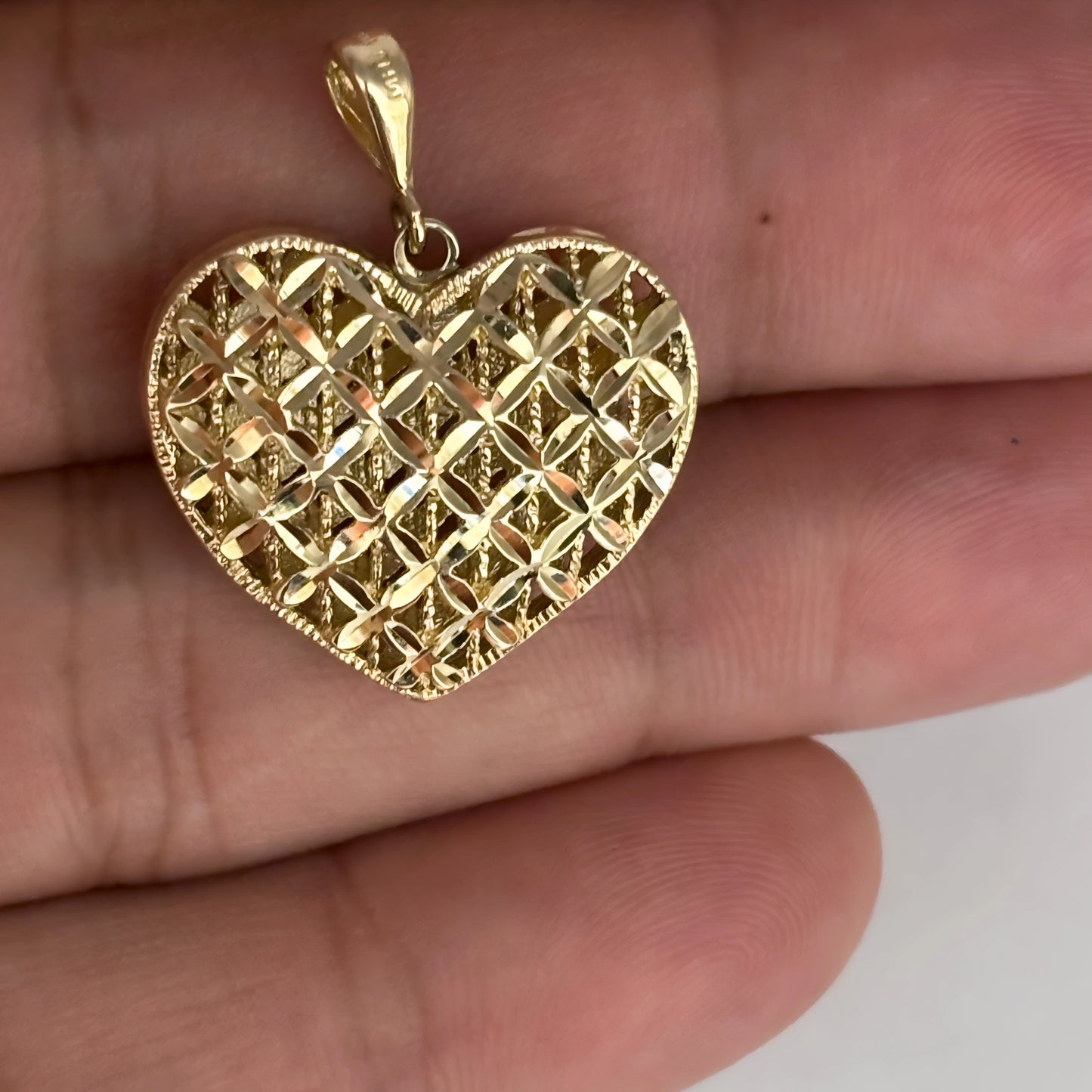 GOLD DEAL | 10ct (10K) Gold Michael HIll Lattice Heart Pendant