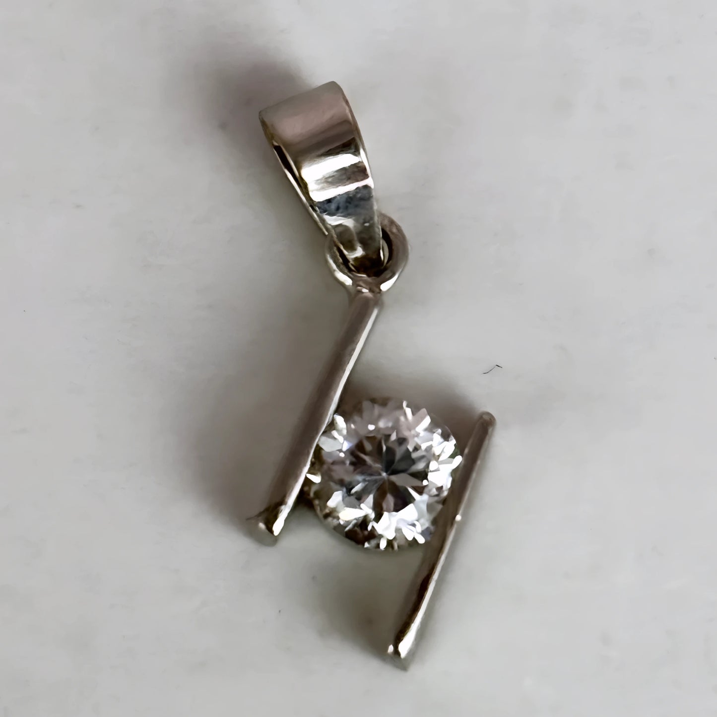 NZGD | 18ct White Gold Luminous Ice CZ Pendant