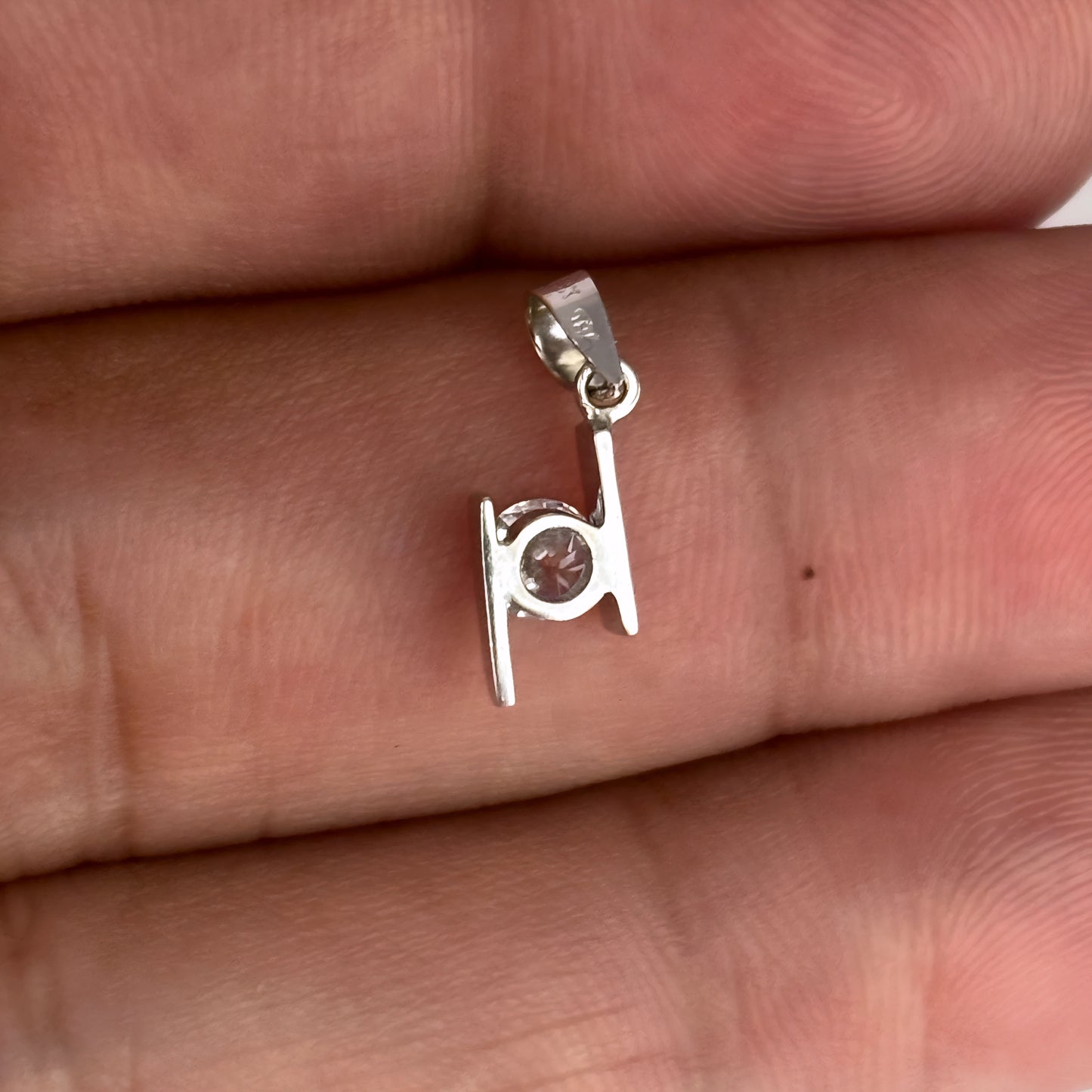 NZGD | 18ct White Gold Luminous Ice CZ Pendant