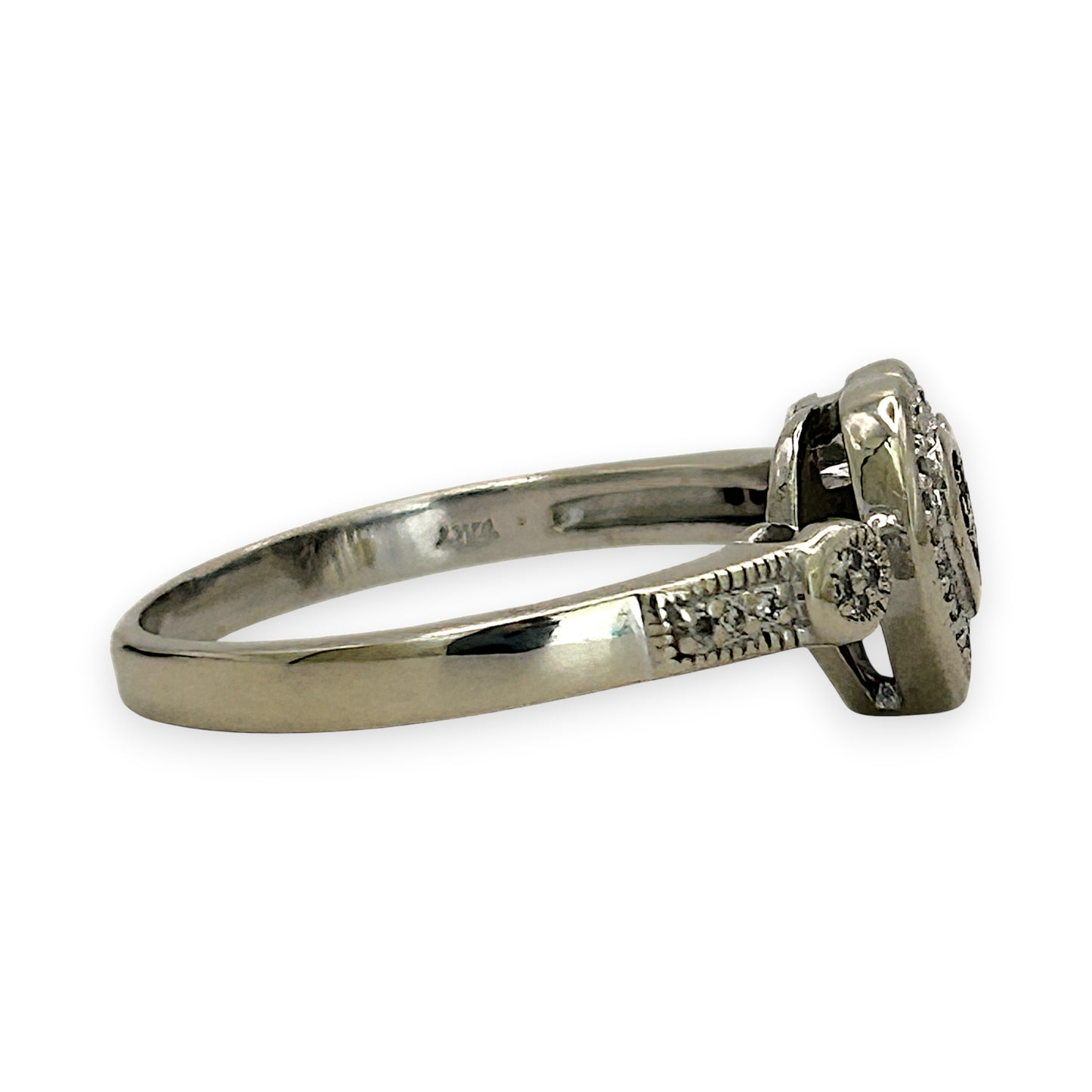 NZGD | 10ct White Gold Michael Hill Ring Valuation $2,700 - Snowlight Diamond Heart