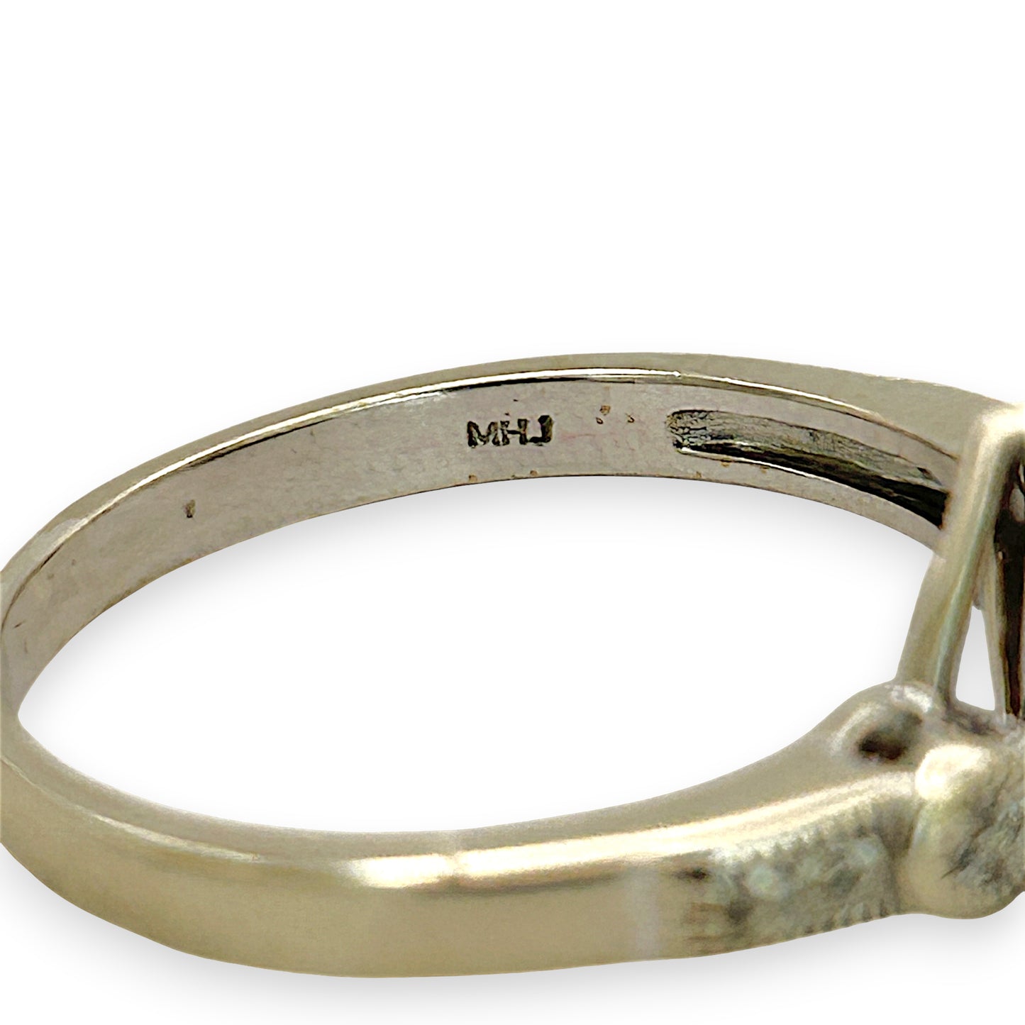 NZGD | 10ct White Gold Michael Hill Ring Valuation $2,700 - Snowlight Diamond Heart