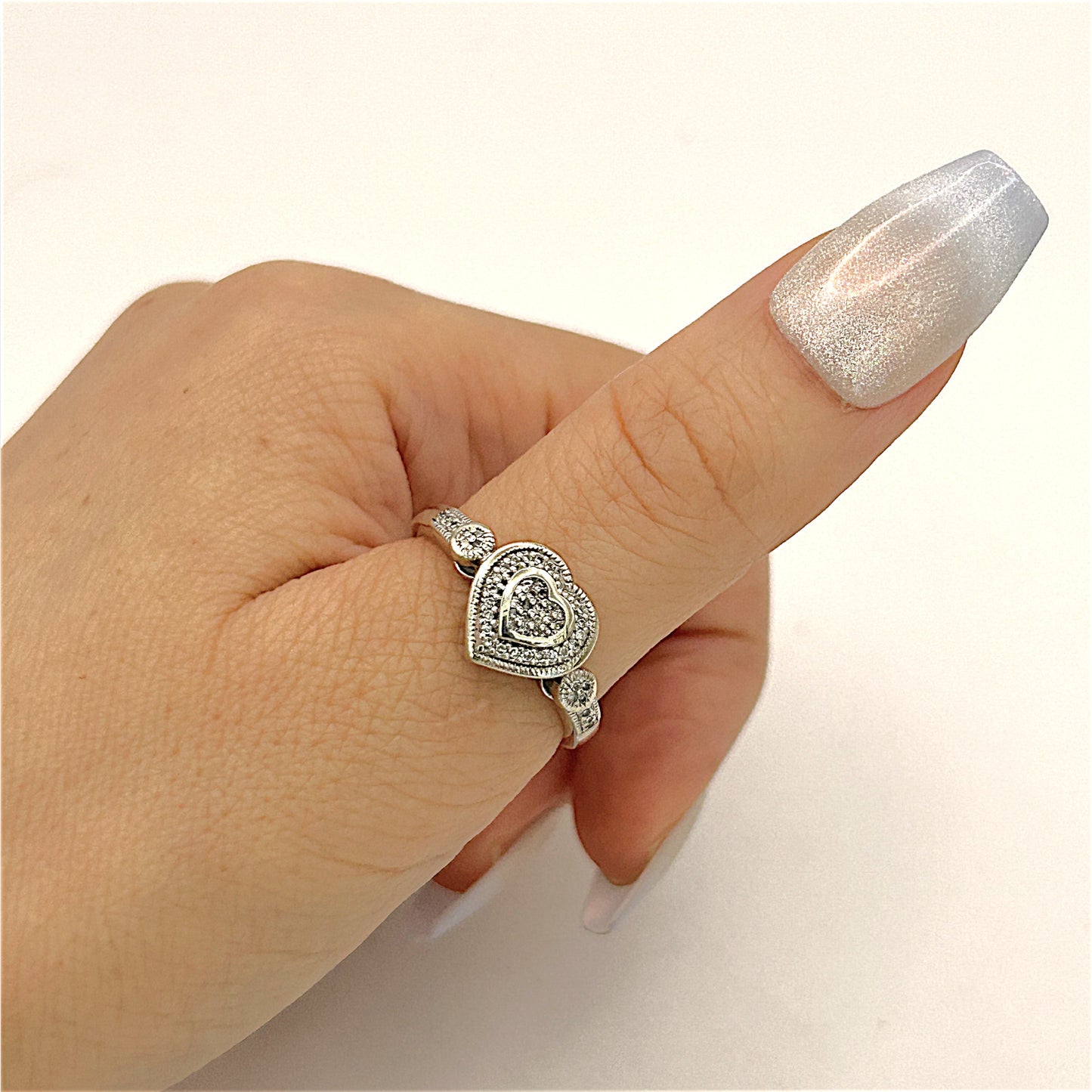 NZGD | 10ct White Gold Michael Hill Ring Valuation $2,700 - Snowlight Diamond Heart