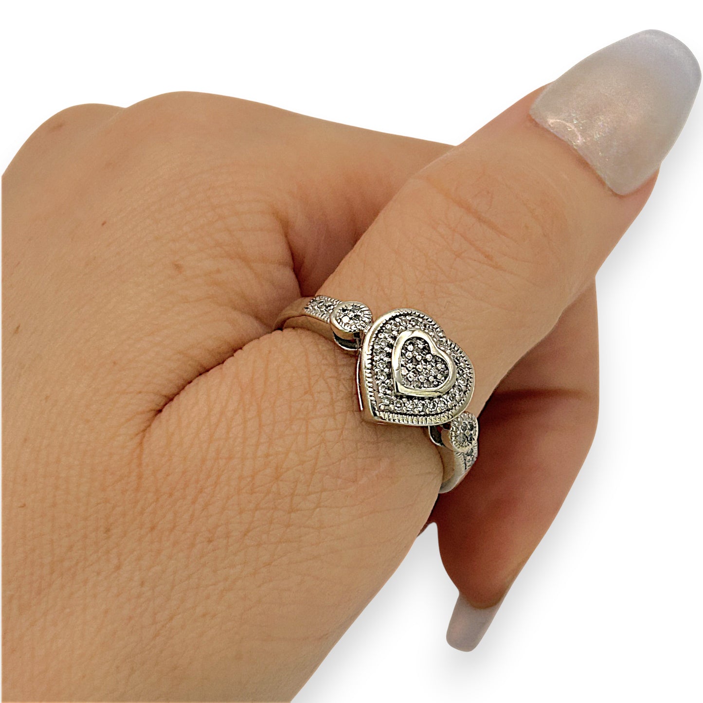 NZGD | 10ct White Gold Michael Hill Ring Valuation $2,700 - Snowlight Diamond Heart