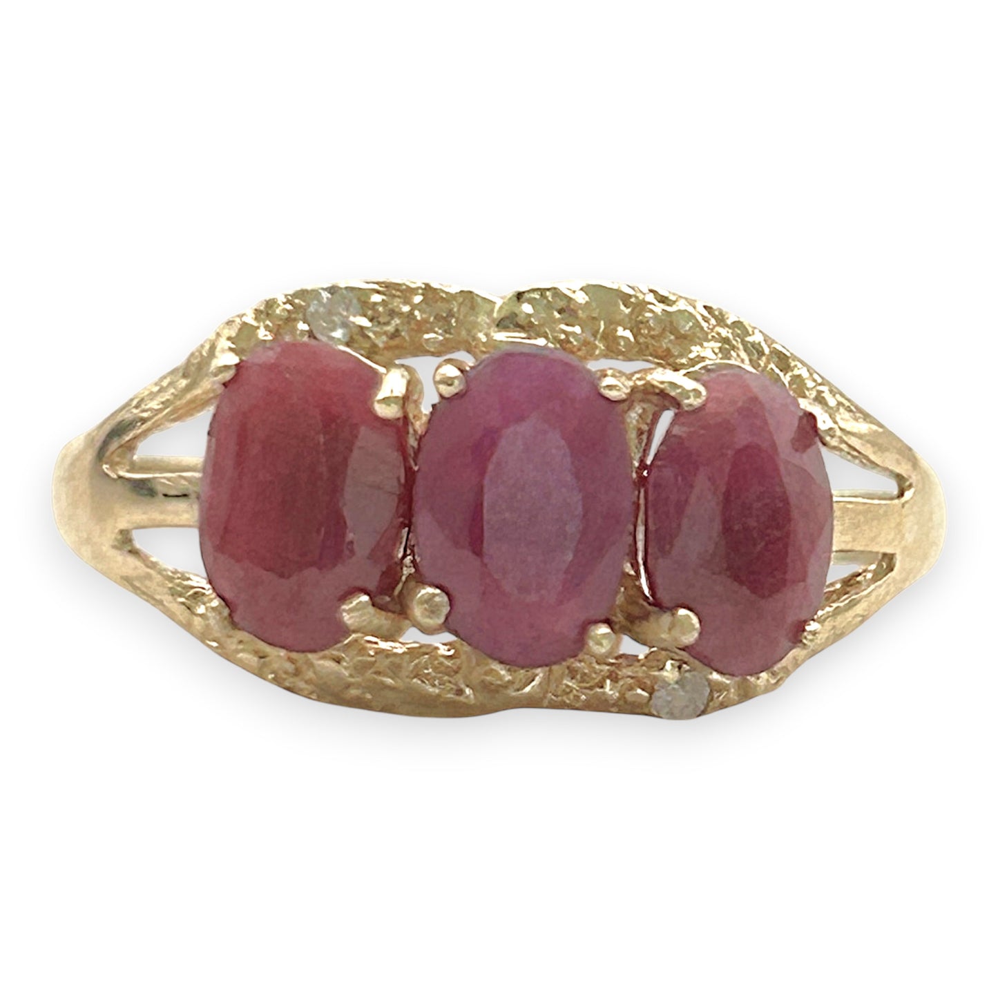 NZGD | 10ct Gold Rosefire Trio Vintage Ruby Ring Size N