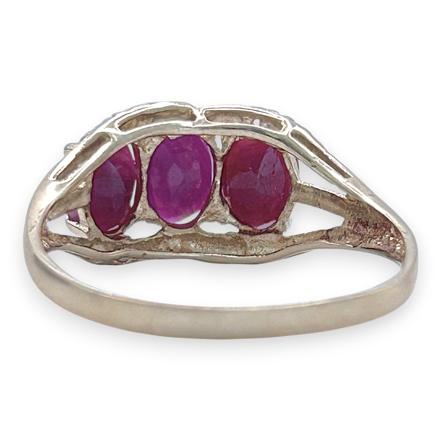 NZGD | 10ct Gold Rosefire Trio Vintage Ruby Ring Size N