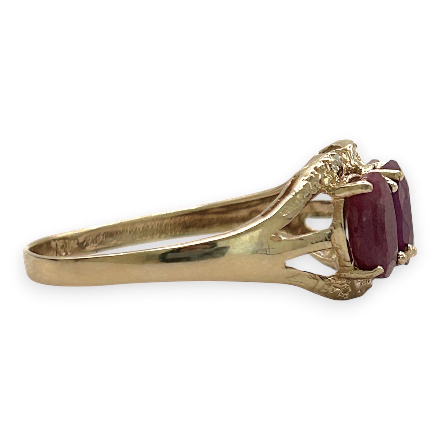 NZGD | 10ct Gold Rosefire Trio Vintage Ruby Ring Size N