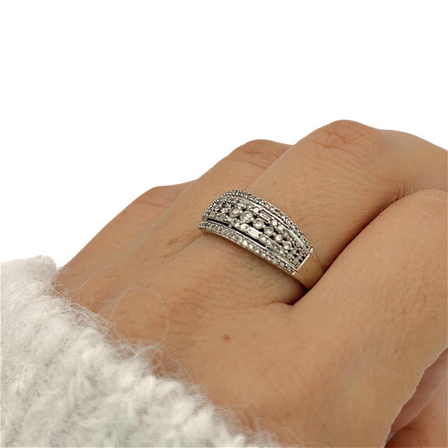 NZGD | 10ct W/Gold Michael Hill Ring Valuation $2,300-Celestial Rows Diamond Band