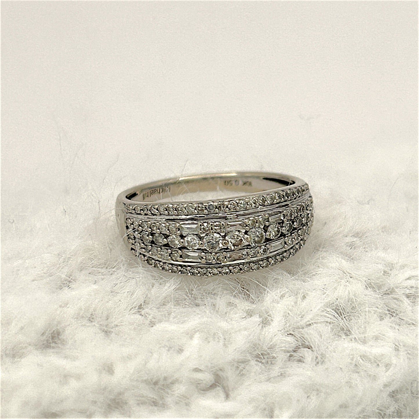 NZGD | 10ct W/Gold Michael Hill Ring Valuation $2,300-Celestial Rows Diamond Band
