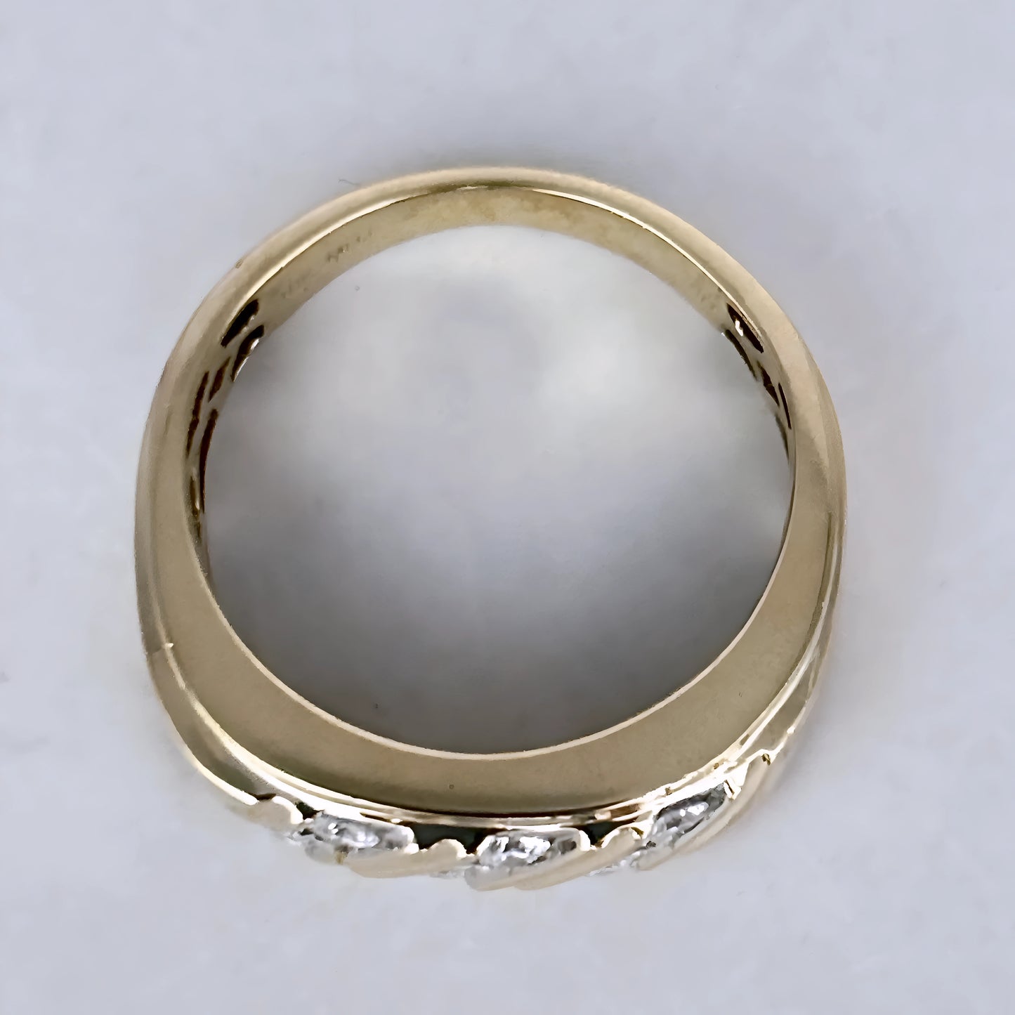 GOLD DEAL | 10kt Gold Refurbished Michael Hill Diamond Groove Ring Size S