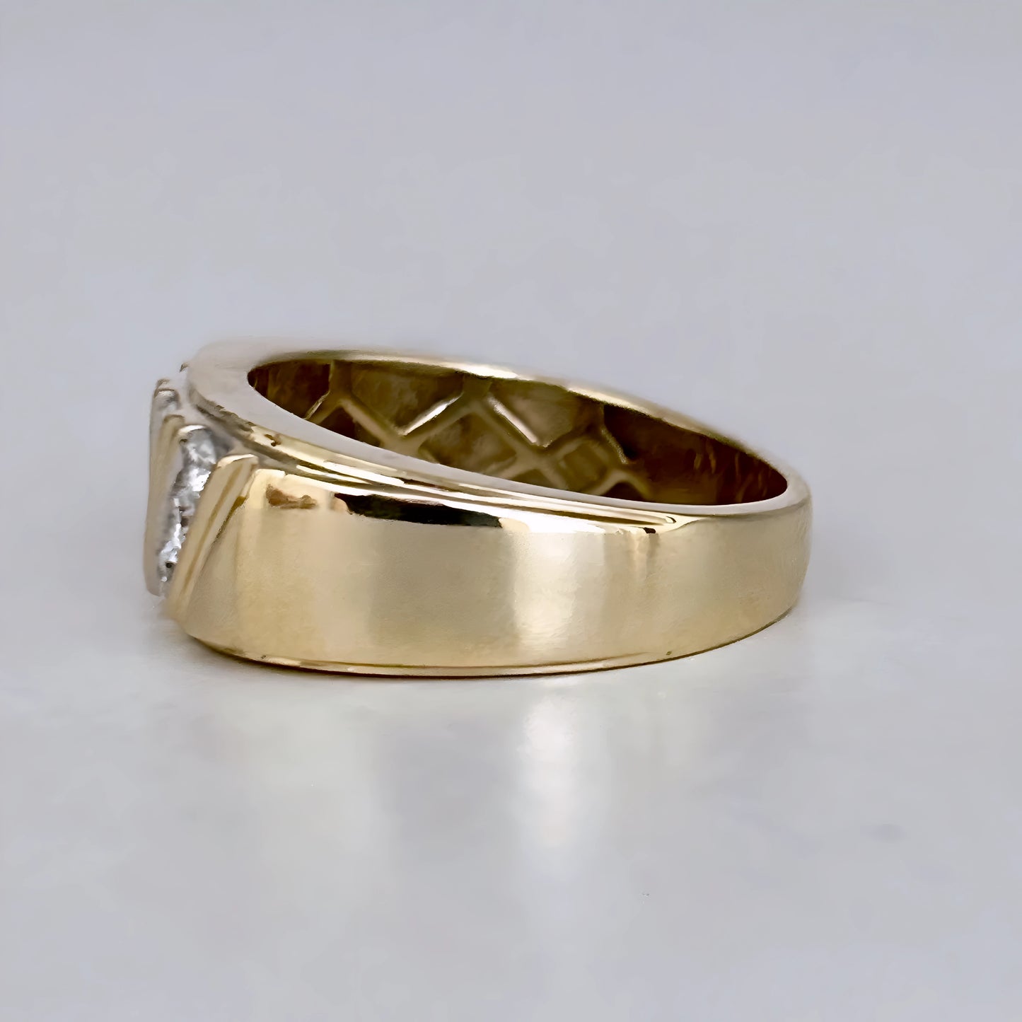 GOLD DEAL | 10kt Gold Refurbished Michael Hill Diamond Groove Ring Size S
