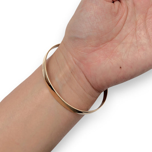9ct Gold Bangle 5.8mm 5.65cm - 6.42cm, Solid Oval. R # 270