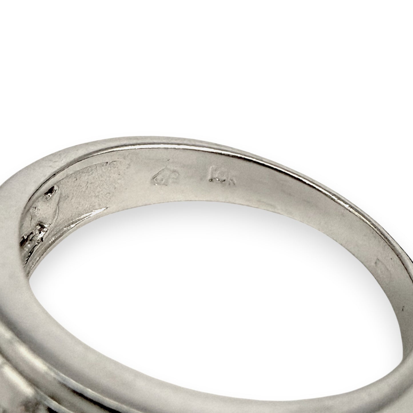 NZGD | 14ct White Gold Cascade Sparkle Band Ring Size O