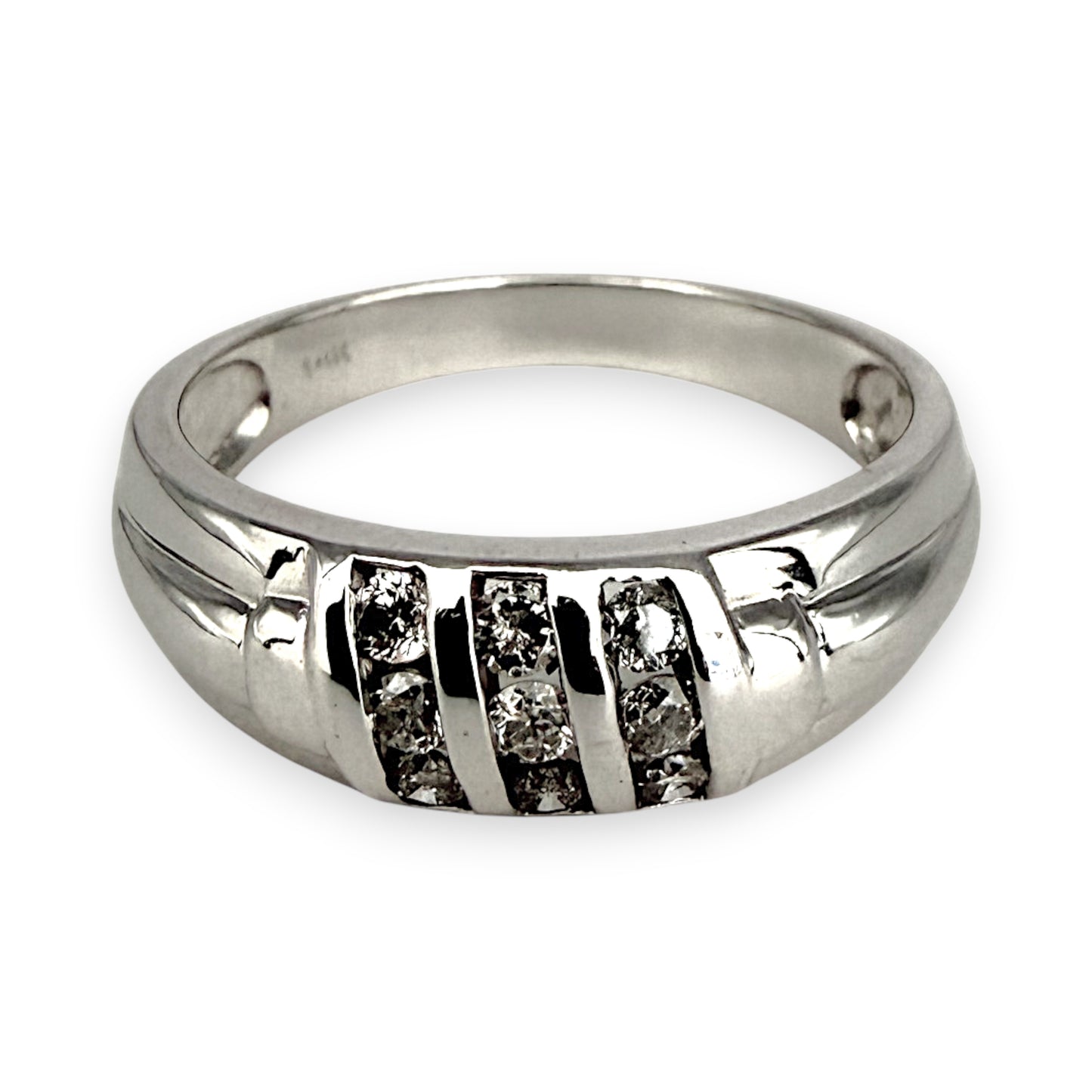 NZGD | 14ct White Gold Trilinear Diamond Band Ring Size S