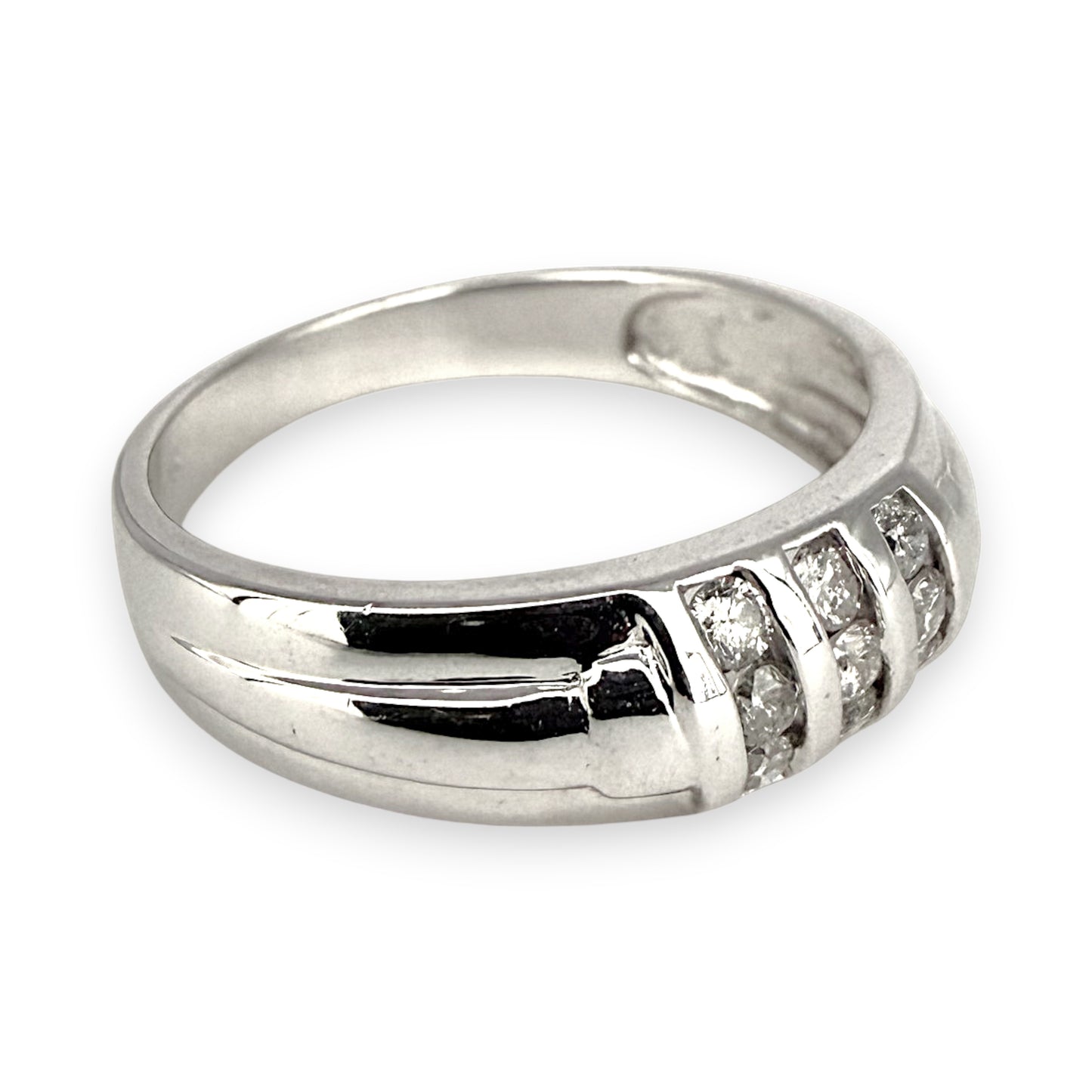 NZGD | 14ct White Gold Trilinear Diamond Band Ring Size S