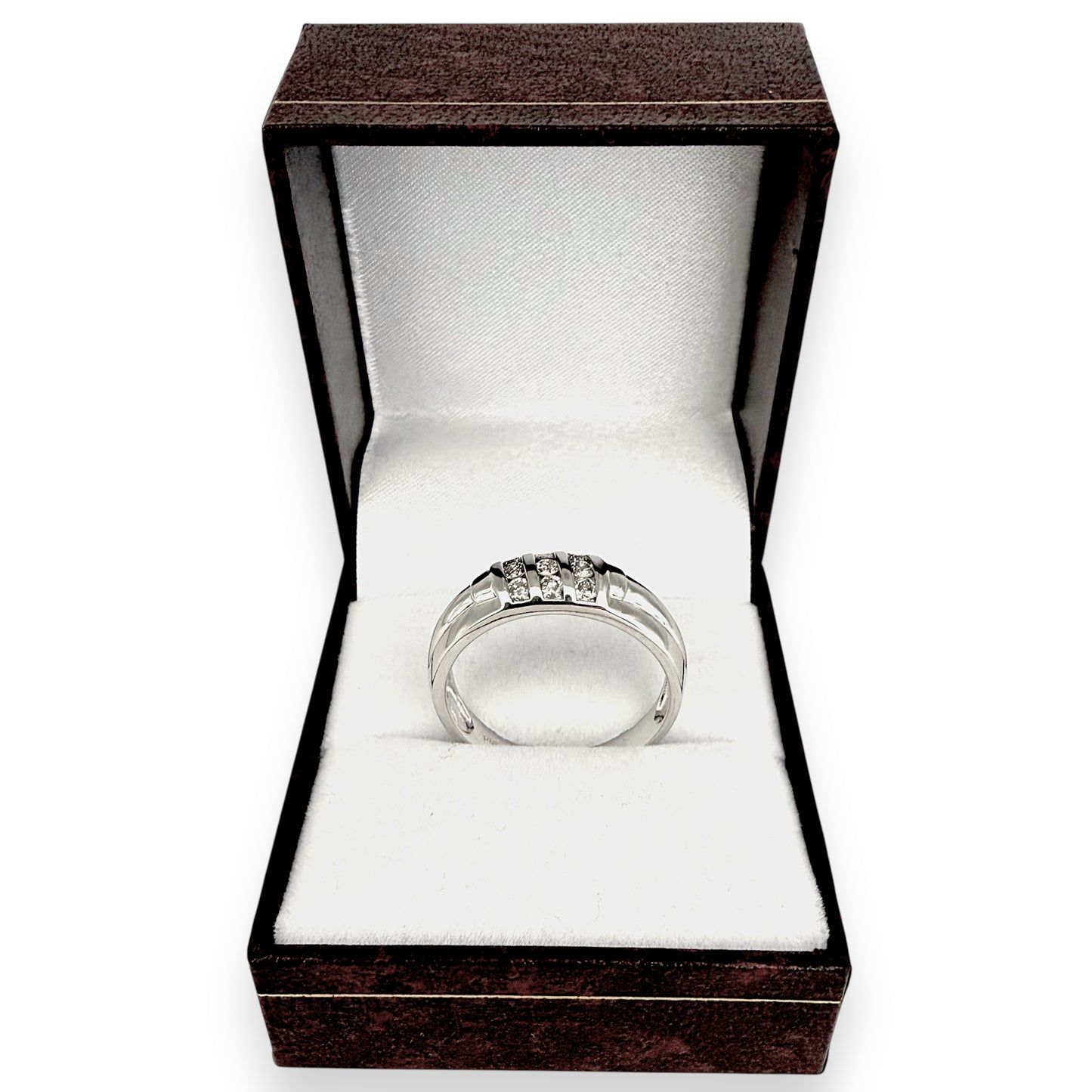 NZGD | 14ct White Gold Trilinear Diamond Band Ring Size S