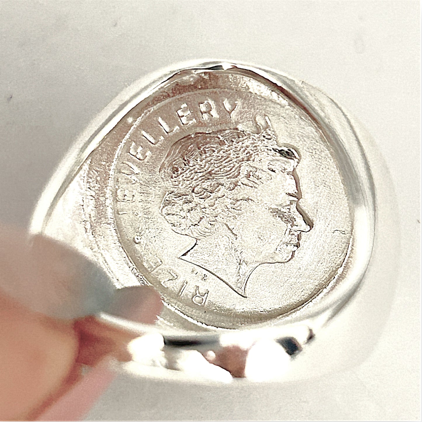 SILVER DEAL | Sterling Silver Sovereign Legacy Ring - Refurbished