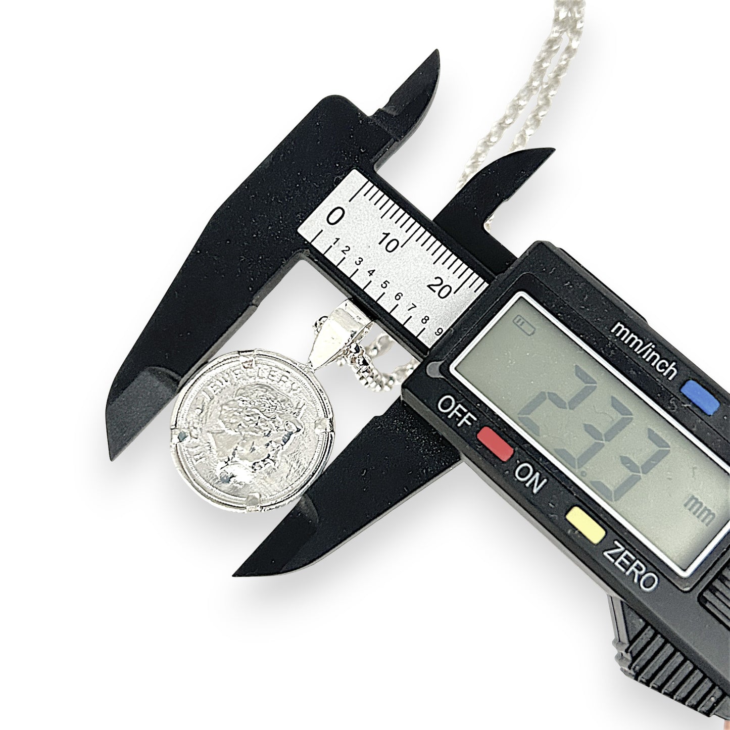 SILVER DEAL | Sterling Silver Sovereign Coin Pendant with Chain - Refurbished