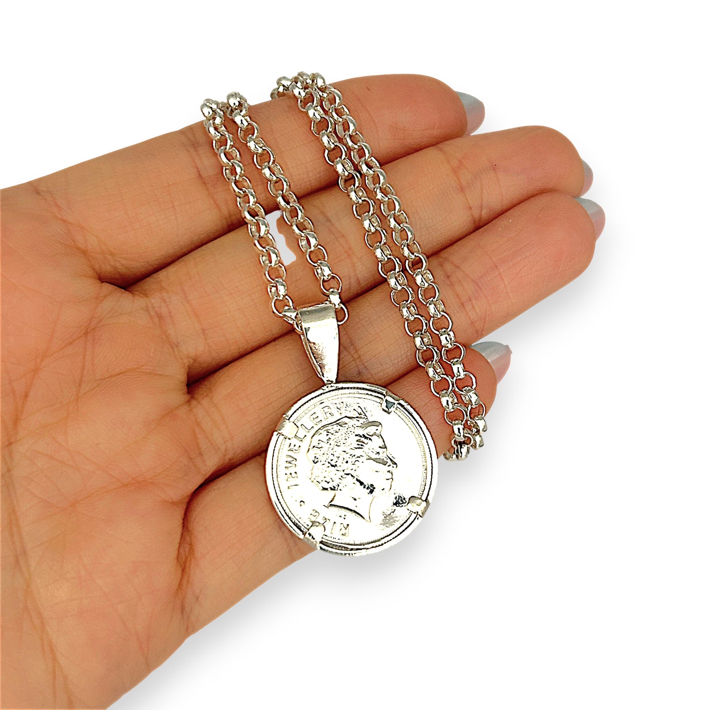 SILVER DEAL | Sterling Silver Sovereign Coin Pendant with Chain - Refurbished