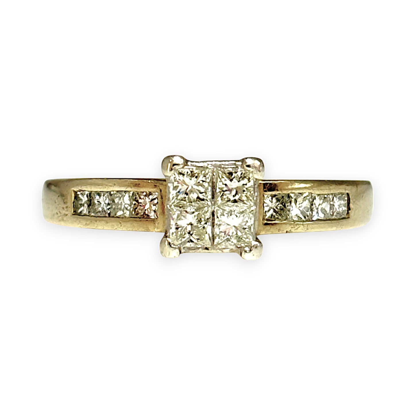 FLASH SALE | 9ct Gold Princess Cut Diamond Ring. Valuation $2,350.00. R # 280