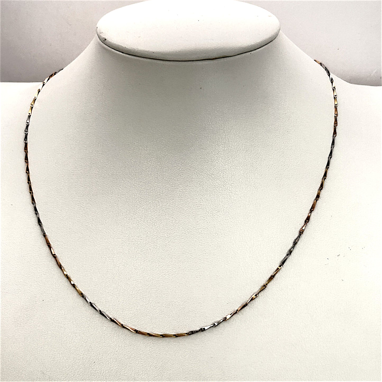 NZGD | 18ct Y/W Gold Auric Dual Glow Needle Link Chain 44cm