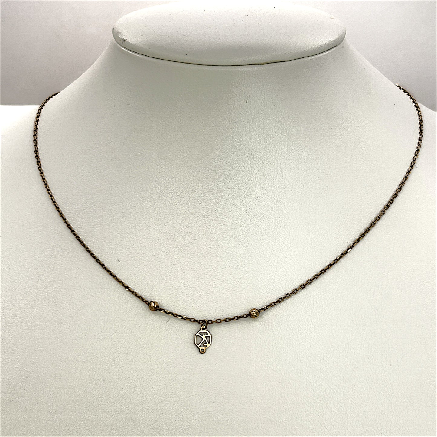 GOLD DEAL | 18ct Gold Golden Initial Echo Necklace -  35cm - 41cm (Length adjustable)