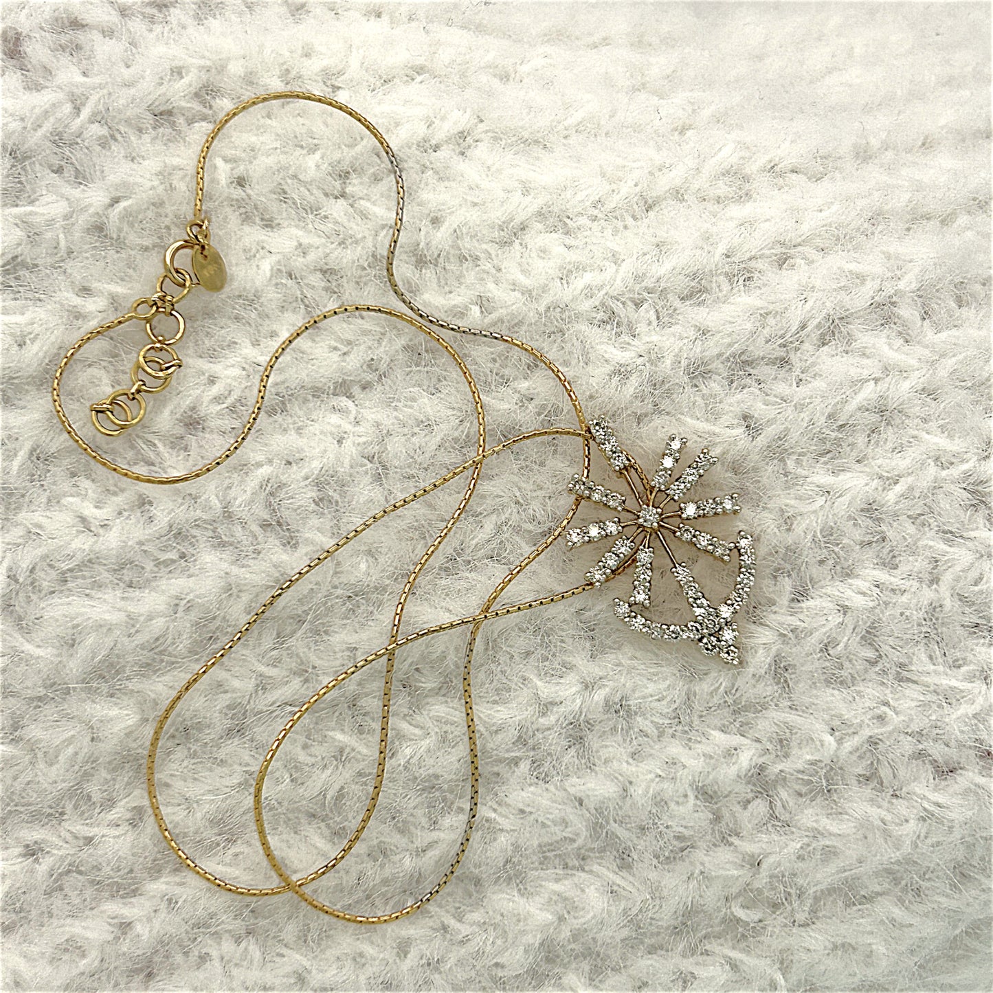NZGD | 18ct Gold North Star Anchor Necklace Valuation $6,300