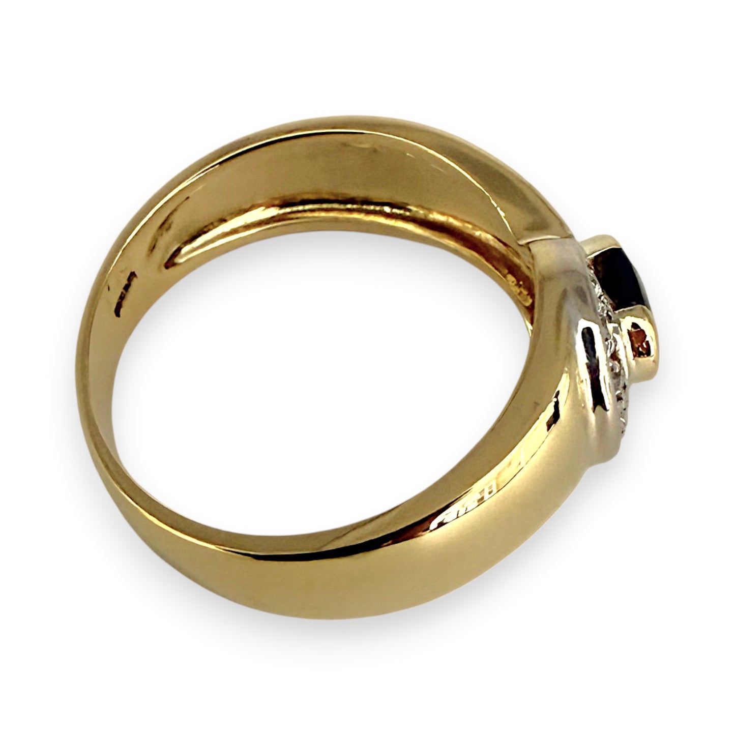NZGD | 18ct Gold Midnight Crown Sapphire Ring Size M