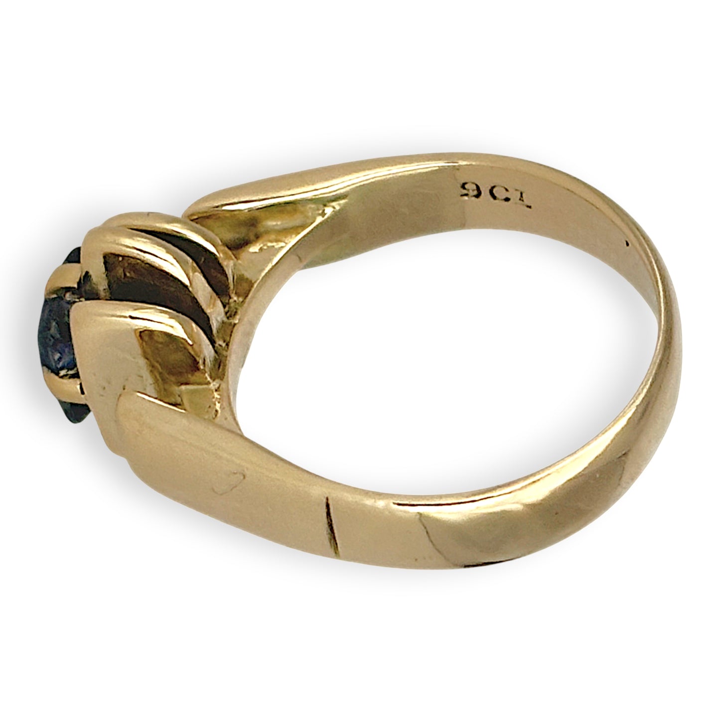 NZGD | 9ct Gold Midnight Crest Solitaire Ring