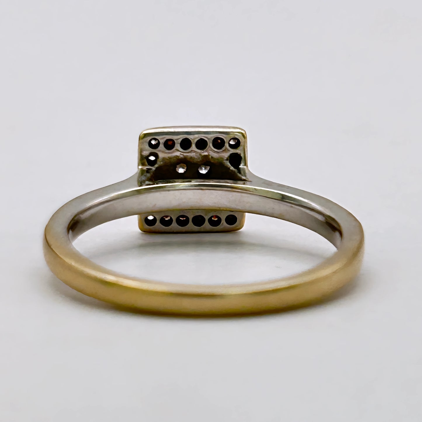NZGD | 18ct Y/W Gold Radiant Square Diamond  Ring
