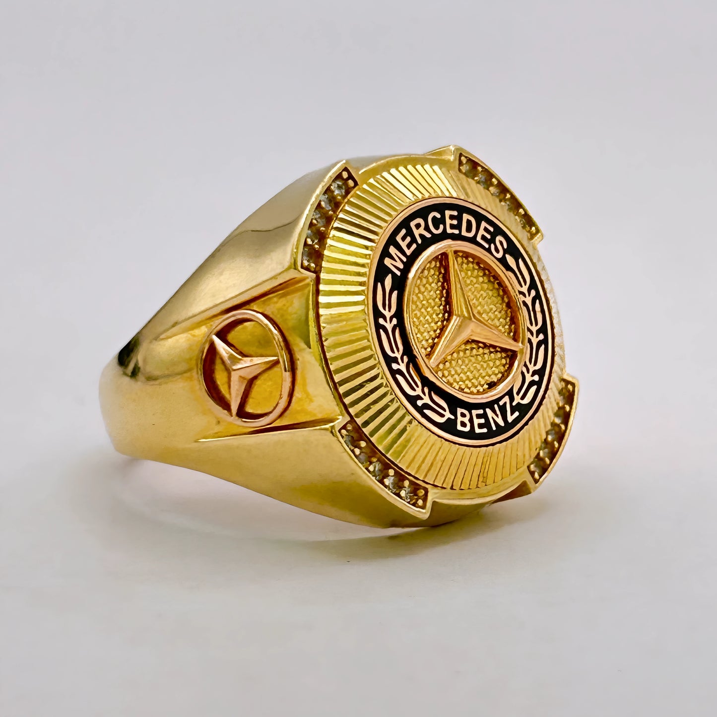NZGD | 18ct Gold Mercedes Emblem Gold Ring Valuation $10,750