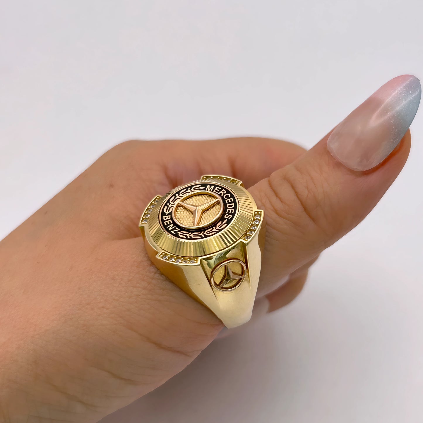 NZGD | 18ct Gold Mercedes Emblem Gold Ring Valuation $10,750