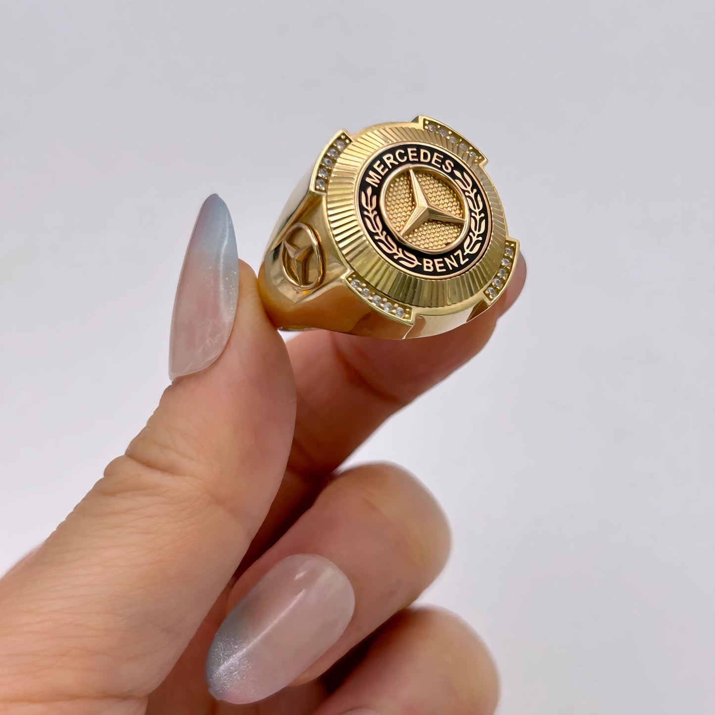 NZGD | 18ct Gold Mercedes Emblem Gold Ring Valuation $10,750