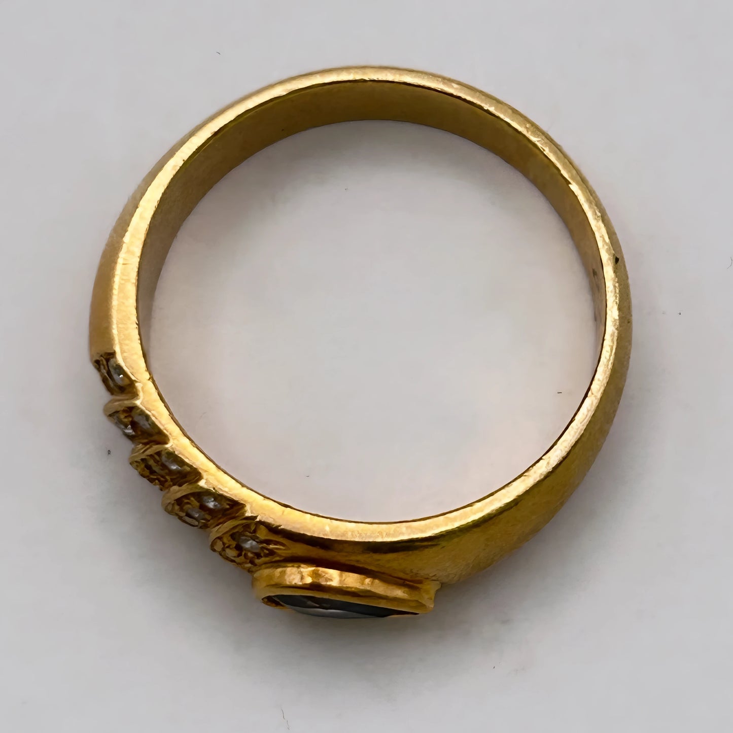 NZGD | 18ct Gold Sapphire Teardrop Diamond Ring Valuation $7,700