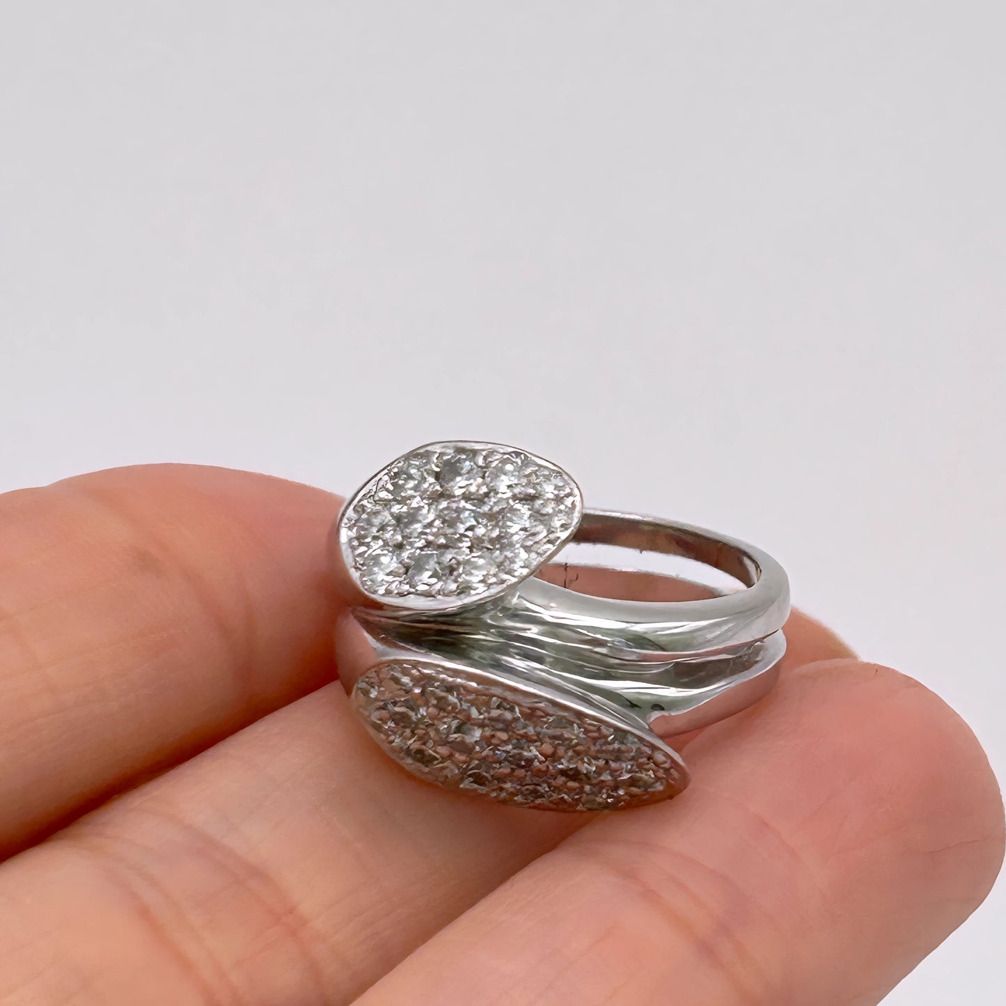 NZGD | 18ct White Gold Diamond Serenade Ring Valuation $11,500