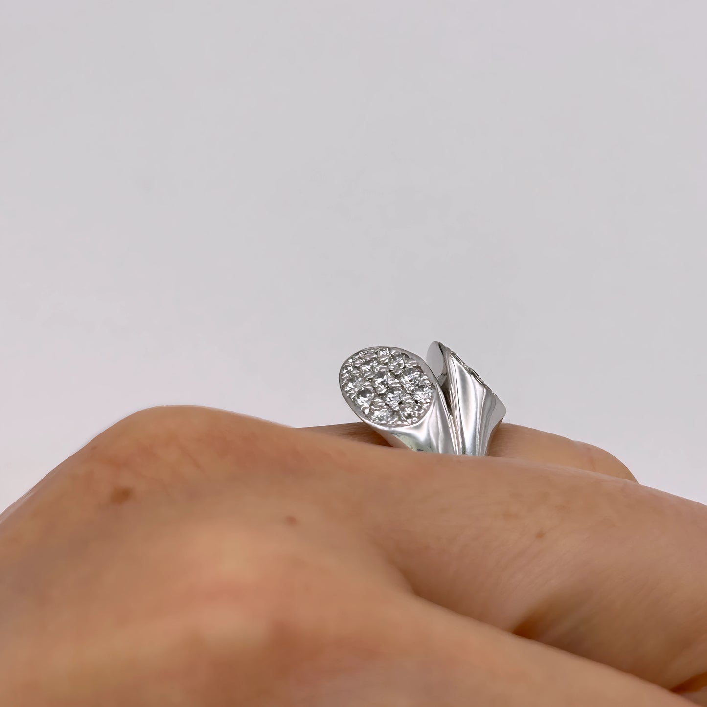 NZGD | 18ct White Gold Diamond Serenade Ring Valuation $11,500
